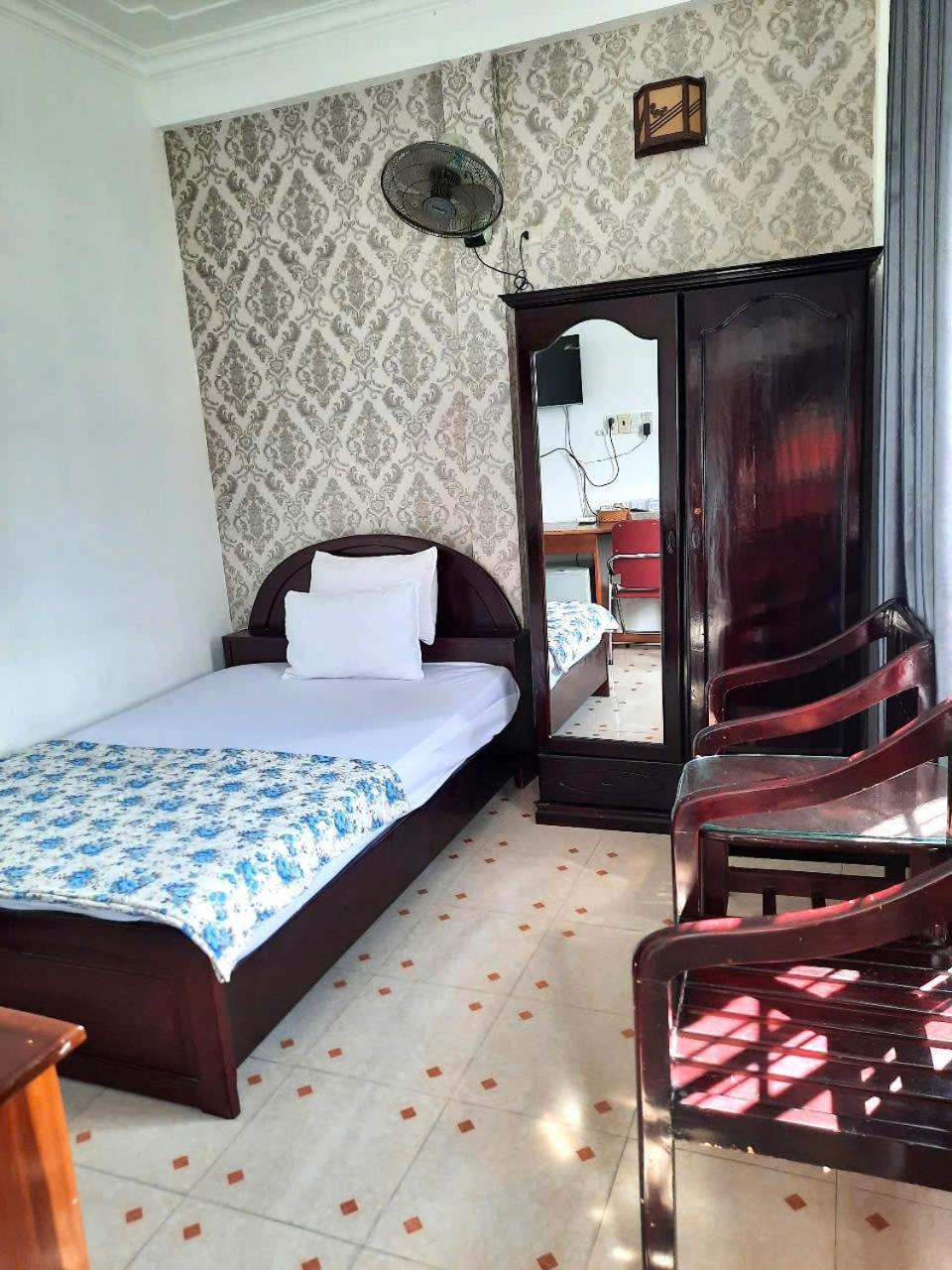 Blue Sea Hotel 2 Нячанг Екстер'єр фото